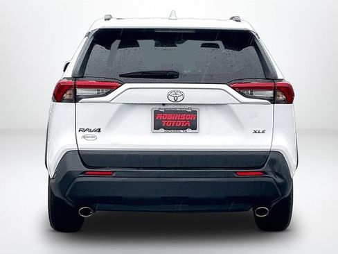 Used 2024 Toyota RAV4 XLE image 4