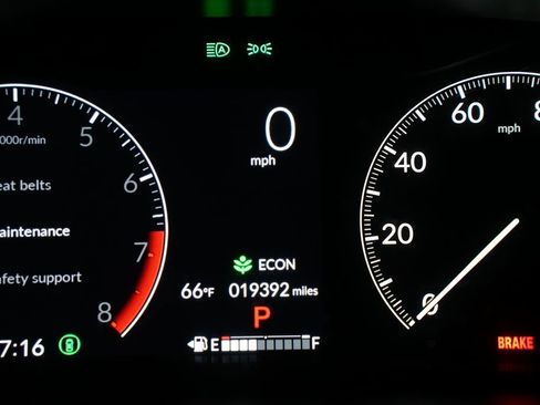 Used 2025 Honda HR-V LX image 16
