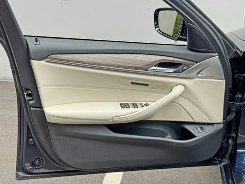 Used 2017 BMW 530i RWD image 40