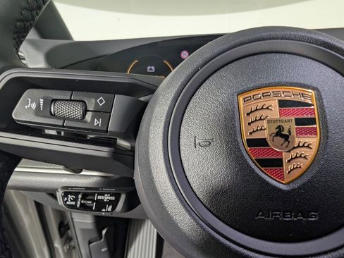 New 2026 Porsche Cayenne image 38