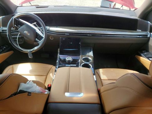 Used 2025 Cadillac Escalade Premium Luxury w/ Touring Package AWD/4WD image 7