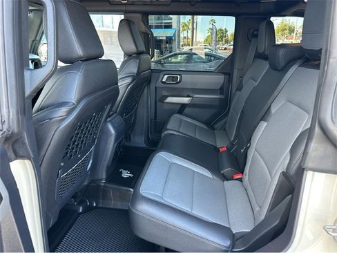 Used 2022 Ford Bronco Everglades image 18