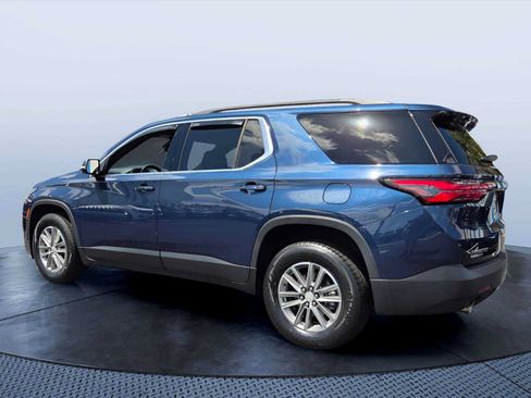Used 2023 Chevrolet Traverse LT FWD image 4