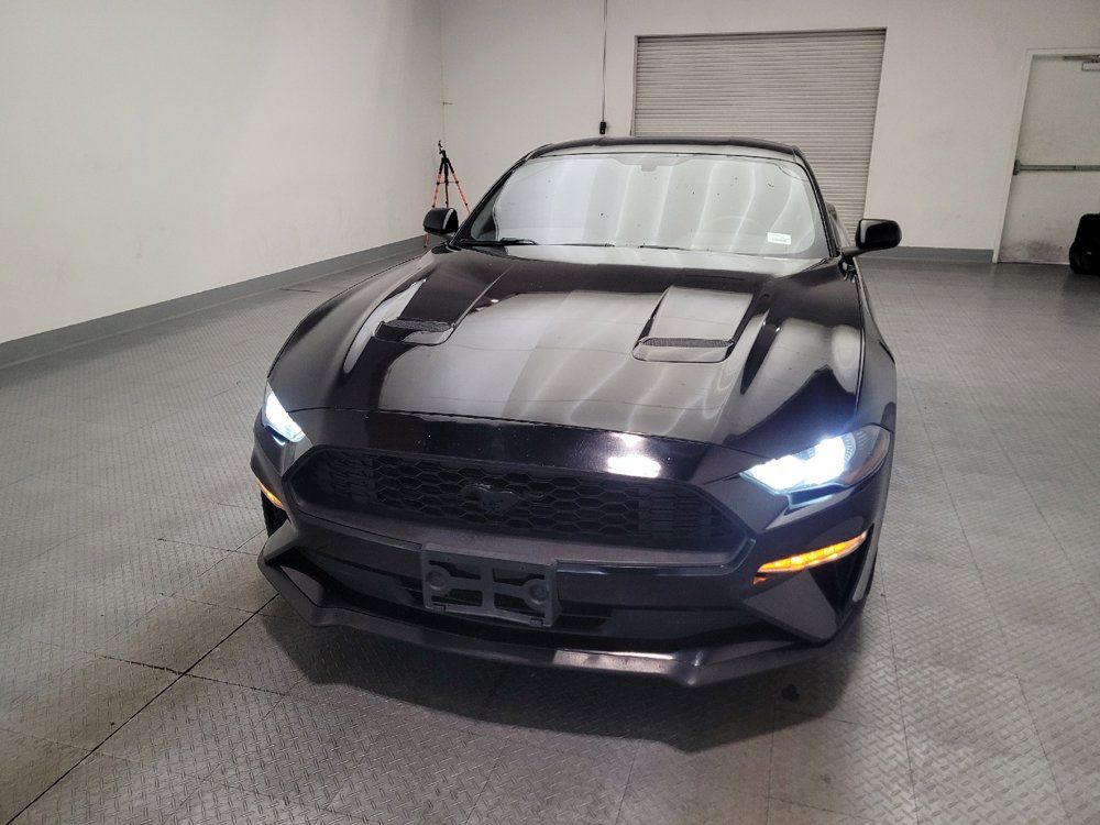 Used 2019 Ford Mustang Coupe w/ Black Accent Package RWD image 15