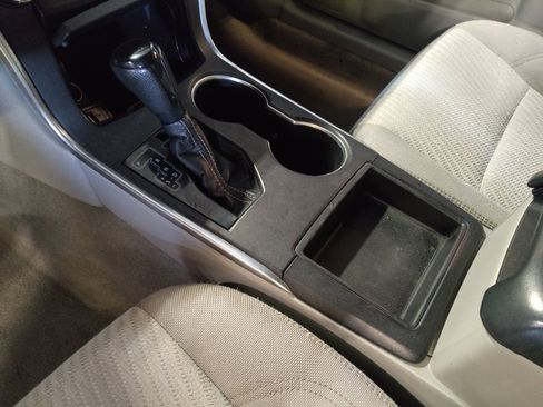 Used 2017 Toyota Camry LE image 26