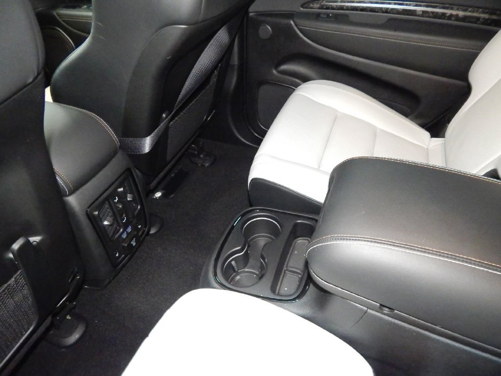Used 2025 Dodge Durango SRT Hellcat AWD/4WD image 32