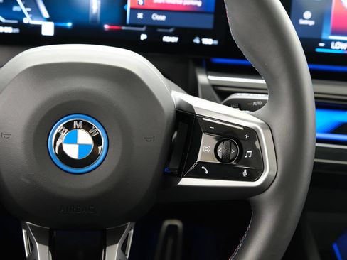 Used 2025 BMW i5 M60 w/ Premium Package AWD/4WD image 13