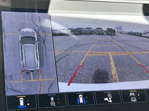 Certified 2024 Chevrolet Equinox Premier image 29