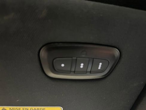 Used 2024 RAM 1500 Laramie AWD/4WD image 34