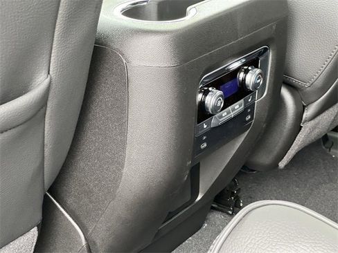 New 2026 GMC Yukon XL Denali image 27