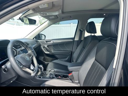 Used 2023 Volkswagen Tiguan SE w/ Panoramic Sunroof Package AWD/4WD image 8