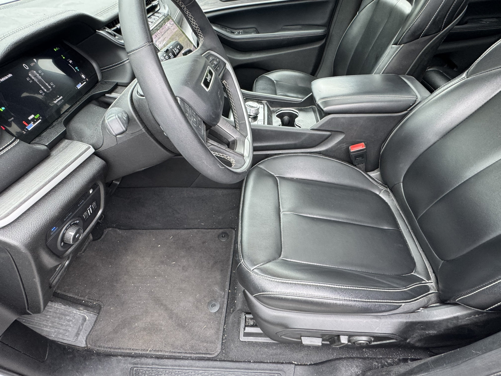 Used 2024 Jeep Grand Cherokee Limited 4xe AWD/4WD image 9