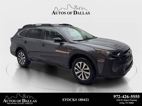 Used 2025 Subaru Outback Premium AWD/4WD image 1