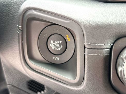 New 2026 Jeep Wrangler Unlimited Rubicon AWD/4WD image 28