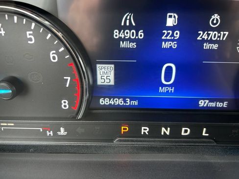 Used 2022 Ford Explorer Limited w/ Equipment Group 301A AWD/4WD image 16