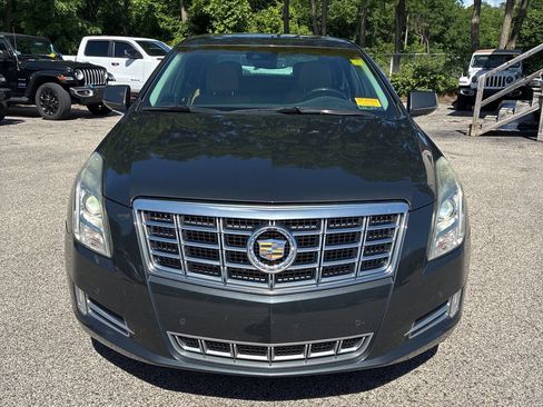 Used 2013 Cadillac XTS Luxury w/ Driver Awareness Package FWD image 2