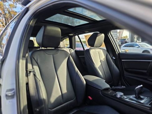 Used 2017 BMW 330i xDrive Wagon AWD/4WD image 11