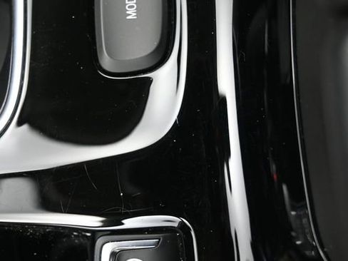 Used 2023 Buick Envision Essence FWD image 17
