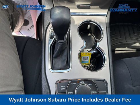 Used 2021 Jeep Grand Cherokee Limited w/ Premium Lighting Group AWD/4WD image 26