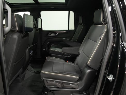 New 2026 GMC Yukon XL Elevation w/ Elevation Premium Package AWD/4WD image 23