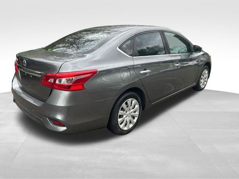 Used 2019 Nissan Sentra S FWD image 5
