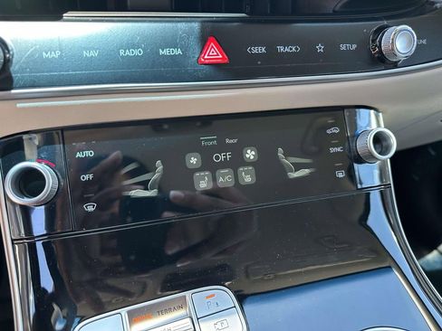 New 2026 Genesis GV70 2.5T AWD/4WD image 22