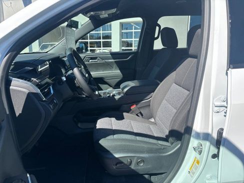 New 2026 GMC Acadia Elevation image 12