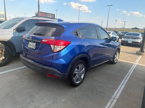 Used 2019 Honda HR-V EX-L image 4