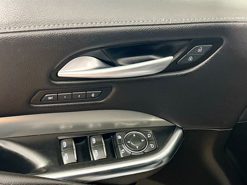 Used 2023 Cadillac XT4 Premium Luxury FWD image 16