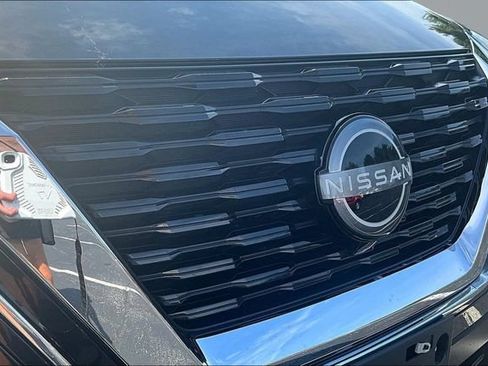 Used 2022 Nissan Rogue SV AWD/4WD image 32