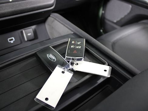 Used 2023 Land Rover Defender 110 75th Limited Edition image 29