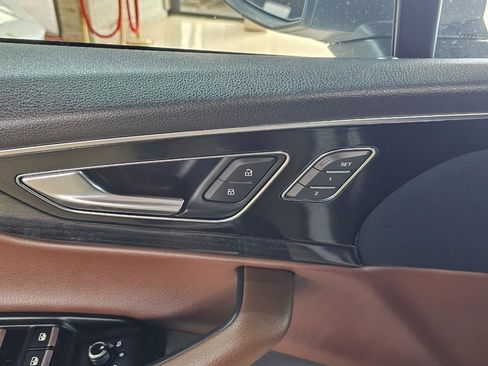 Used 2019 Audi Q7 3.0T Premium w/ Convenience Package image 21