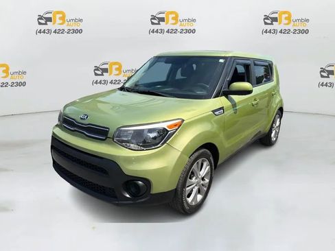 Used 2018 Kia Soul FWD image 1