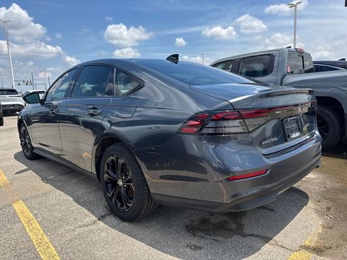 Used 2025 Honda Accord SE image 5