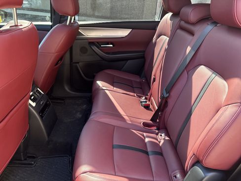 Used 2025 MAZDA CX-70 3.3 Turbo w/ Premium Plus Pkg image 31