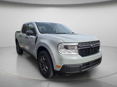 Used 2024 Ford Maverick XLT FWD image 4