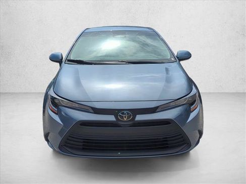 Certified 2025 Toyota Corolla LE FWD image 2