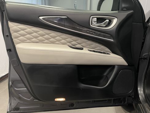 Used 2019 INFINITI QX60 Luxe w/ Limited Package AWD/4WD image 12
