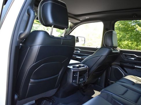 Used 2025 RAM 1500 Laramie w/ Sport Appearance Package AWD/4WD image 30