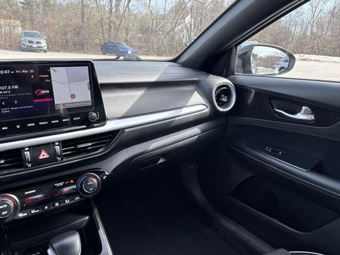 Used 2023 Kia Forte GT-Line image 30