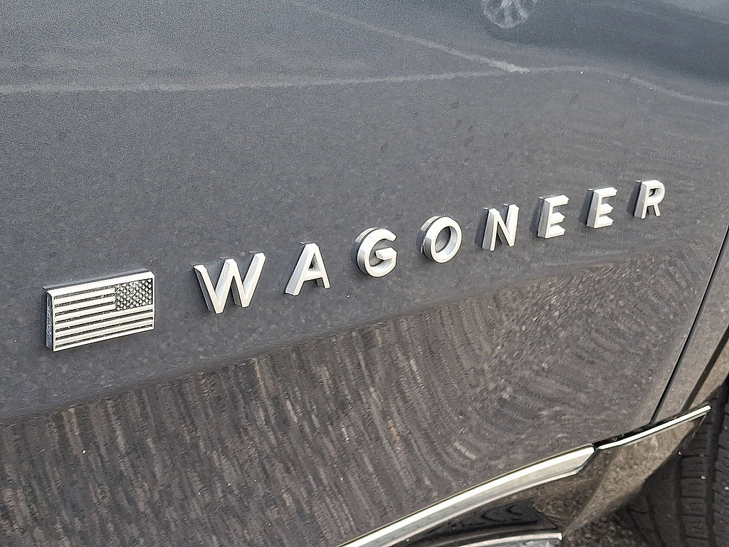 Used 2025 Jeep Wagoneer 4WD image 30