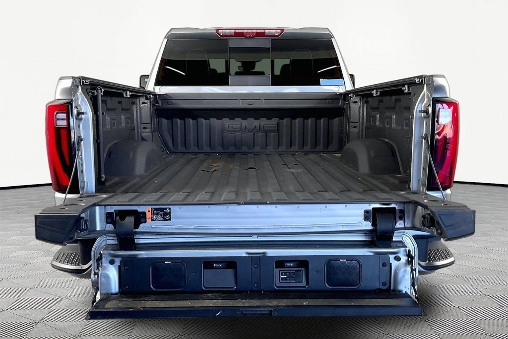 Certified 2025 GMC Sierra 2500 Denali Ultimate AWD/4WD image 7