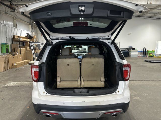 Used 2016 Ford Explorer Limited w/ Equipment Group 301A AWD/4WD image 25