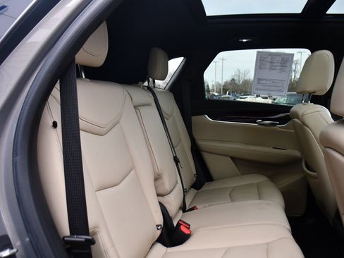 Used 2018 Cadillac XT5 Luxury w/ LPO, Wheel Lock Package image 18