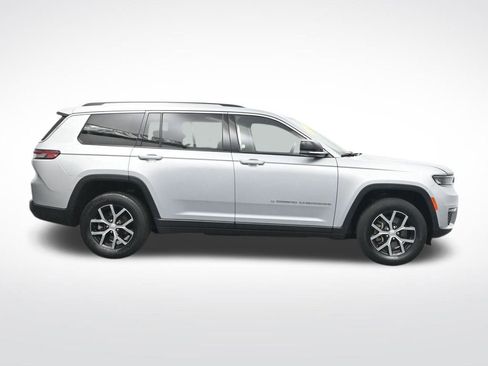 Used 2023 Jeep Grand Cherokee L Limited image 4