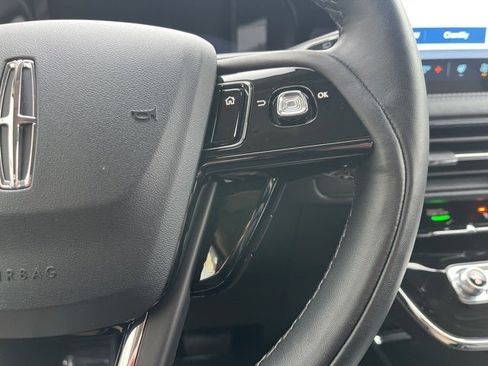 Used 2025 Lincoln Corsair Reserve w/ Towing Package image 32