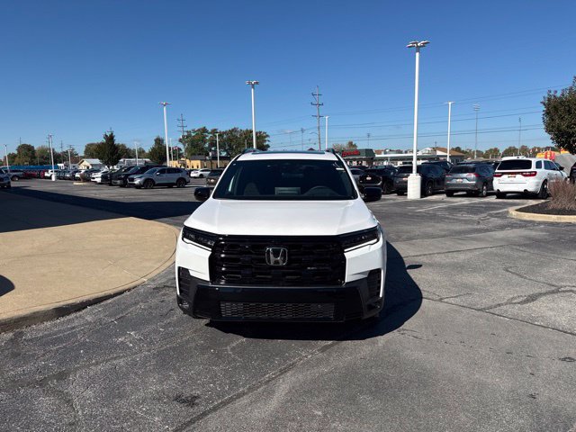 New 2026 Honda Pilot Black Edition image 2