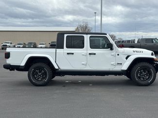 New 2026 Jeep Gladiator Sport AWD/4WD video 2