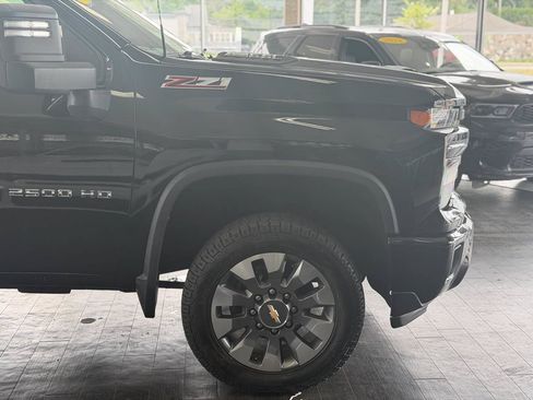 Used 2024 Chevrolet Silverado 2500 Custom w/ Custom Convenience Package AWD/4WD image 5
