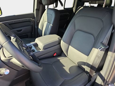 Used 2025 Land Rover Defender 110 X AWD/4WD image 14